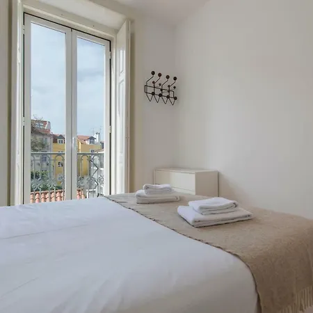 Lovelystay - Sunny Santa Catarina I Lizbona