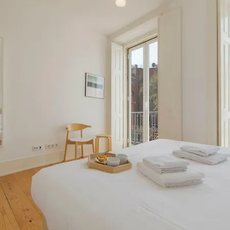 Lovelystay - Sunny Santa Catarina I Daire Lisboa