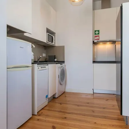 Apartment Lovelystay - Sunny Santa Catarina I Lisbon